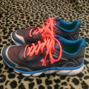 Under Armour Micro G Sneaker